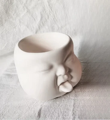 Übertopf Blumentopf Baby Kopf Beton Steinfigur Skulptur Zunge Deko Steinguss wei - Bild 1 von 4