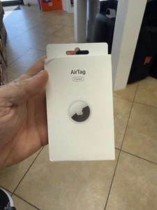 Apple AirTag 4 Pack White With Apple Care Till October 2025 New Sealed - Picture 1 of 5