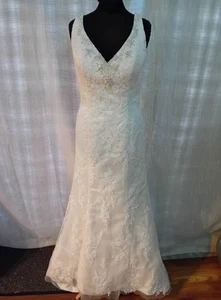 Wedding Dress size 12 ivory lace Venus, check measurements, R - Picture 1 of 5