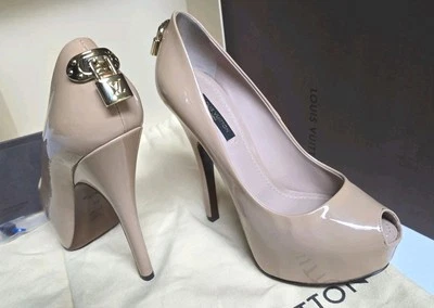 Louis Vuitton "Oh Really" Peep Toe Pump, 36 BEIGE Excelente Estado Impecable Foto 1 de 4