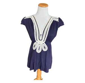 Anthropologie Yoana Barashi Damenoberteil marineblau & Spitze Herzausschnitt – Größe XS - Bild 1 von 2