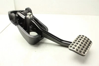 Conjunto de pedal de freno Mercedes-Benz C43 AMG 2018 2082920415 17-20 Foto 1 de 4