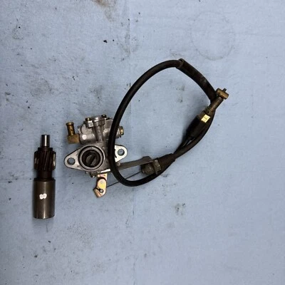 2000 Yamaha Moutain Lite Or Phazer  500 Snowmobile motor oil pump Foto 1 de 2