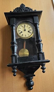 WOW - TRAUMHAFTE ALTE PENDELUHR mit Schlagwerk u.Original Schlüssel, Uhrwerk ... - Bild 1 von 8