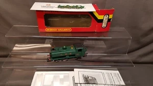 HORNBY R041 GWR GREEN 0-6-0 CLASS 57XX PANNIER TANK LOCO 8751 UNUSED MINT BOXED - Picture 1 of 10