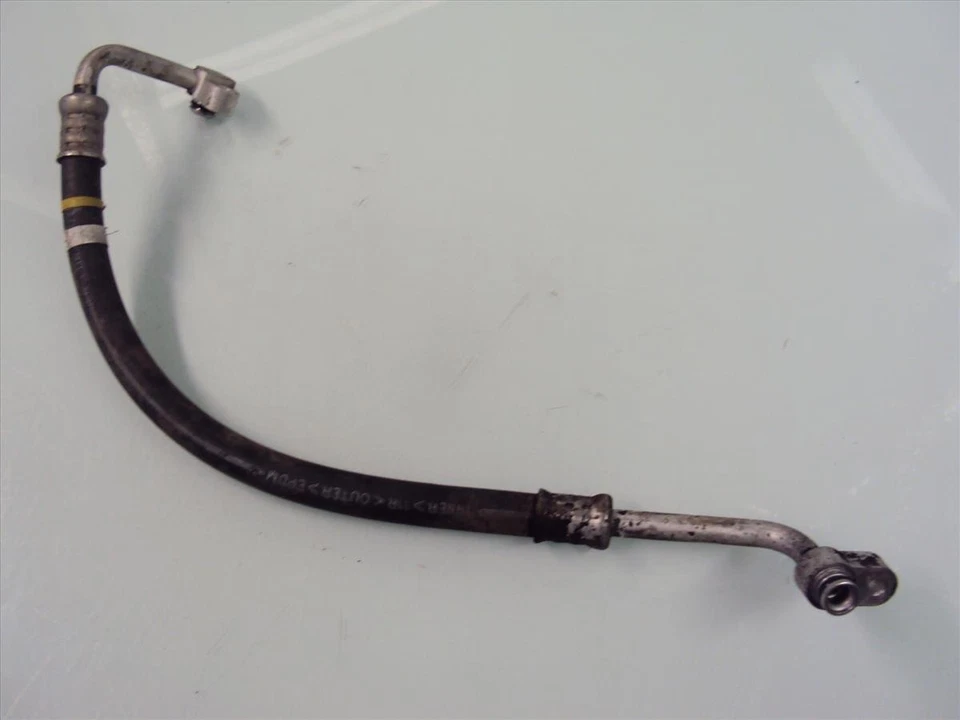 Manguera de descarga de aire acondicionado Honda Civic 2001-2005 80315-S5a-013 Foto 1 de 4