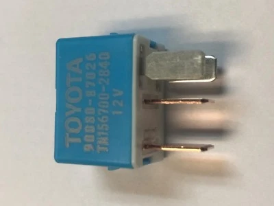 Relé de aire acondicionado genuino Toyota OEM # 90987-02028  Foto 1 de 4