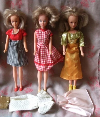 Lot de trois poupées Tressy vintage - Photo 1/4