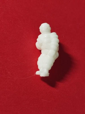 BONHOMME MICHELIN . CITROEN . DECOR GARAGE .. H 26 mm - Photo 1/2