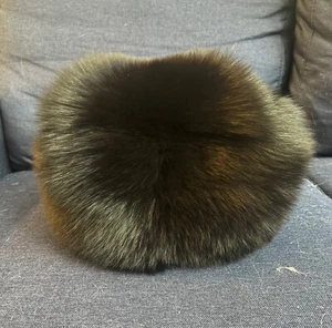 New Black Dyed Blue Fox Fur Hat Size L/M Silk Lining Snug Fit - Picture 1 of 4
