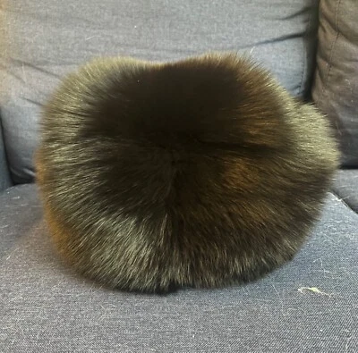 Nuevo sombrero de piel de zorro azul teñido negro talla L/M forro de seda ajuste ceñido Foto 1 de 4