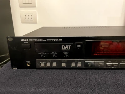 Yamaha DTR2 Professional DAT Recorder - (please read the description) - Image 1 of 4