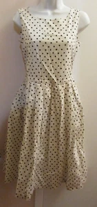 Vestido Uniqlo Ines De La Fressange Funda Blanco Polka Plisado Sin Nivel Talla XS - Imagen 1 de 6