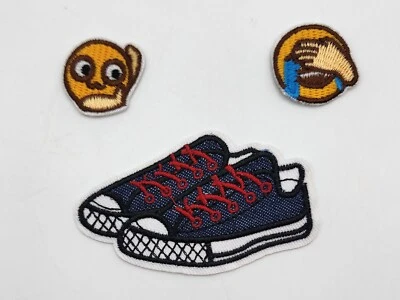MIXED LOT OF 3 PATCHES EMOJI AND SHOES - Image 1 of 4