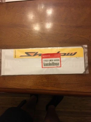 Adesivo amarelo Honda Shadow Aero 750 vt750c marca tanque de combustível 2008 - Imagem 1 de 3