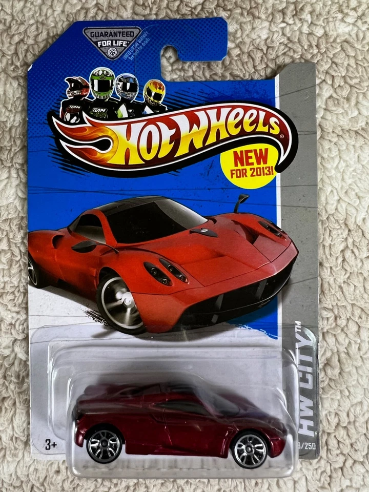 Hot Wheels 2013 Super Treasure Hunt '69 Camaro in Plastic Protector