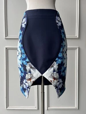 FINDERS KEEPERS reformation skirt floral navy SIZE: S ( BNWT ) - Image 1 of 4