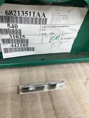 Fabricante de equipos originales Dodge Durango Charger Caravan Challenger GT cromo placa de identificación emblema Foto 1 de 4