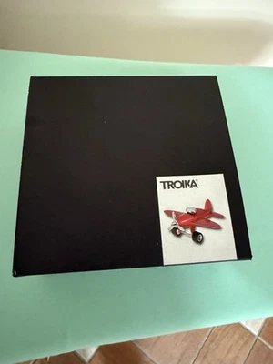  Aereo rosso TROIKA Stop-Over GAM 12/RD Briefbeschwerer mit Magnet in OVP #A43 - Immagine 1 di 4