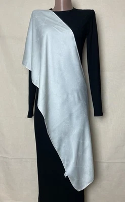 Bufanda larga Must de Cartier cadena logotipo real marfil  Foto 1 de 4