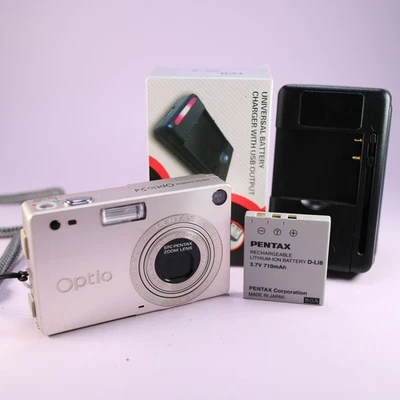 Pentax Digital Camera Optio S4 4.0MP Silver Tested With Battery and Charger - Image 1 of 4