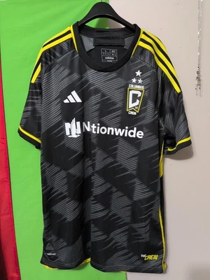 Camiseta de fútbol Adidas Columbus Crew Foto 1 de 3