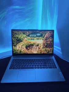 Lenovo IdeaPad Slim 3 - Photo 1/9