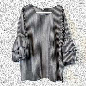 Jan and Delancey Blouse Top Grey Striped Ruffle Sleeved Women's 2X - Picture 1 of 6