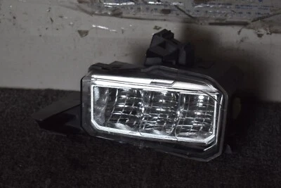 Faro antiniebla derecho Subaru Forester 2019-2021 fabricante original de fábrica Foto 1 de 4