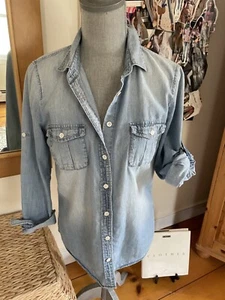 Womens J Crew Chambray Button Front Long Sleeve Denim Cotton Shirt 4 EUC - Picture 1 of 5