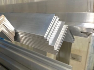 Alu Winkel  Aluprofil L Profil Aluminiumprofil Winkelprofil Aluminium Eckprofil - Bild 1 von 3