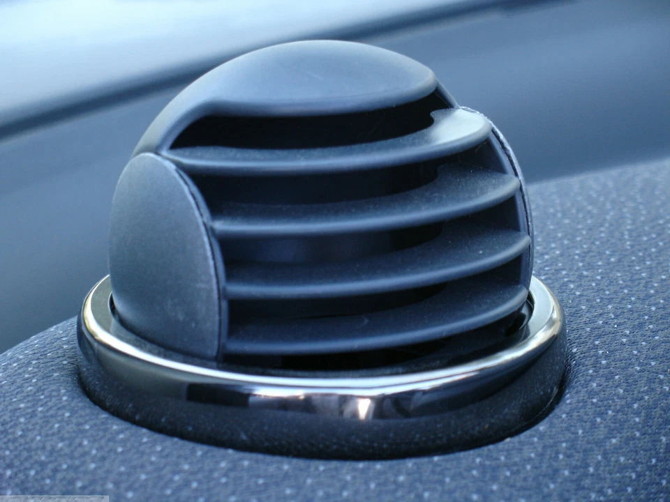 Anillos para boquillas de ventilación de bola en níquel negro para Smart Fortwo 450 Foto 1 de 1