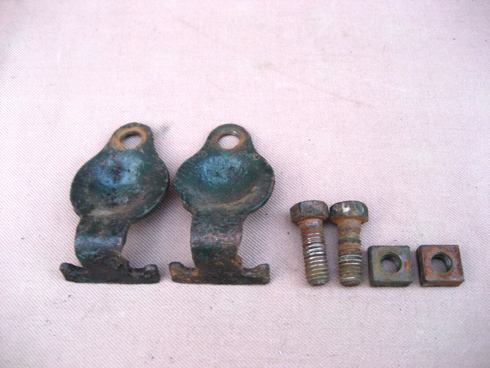 Original Navin Field Briggs Detroit Tigers Stadium Seat Chair Parts Hinge Screw - Image 1 of 4