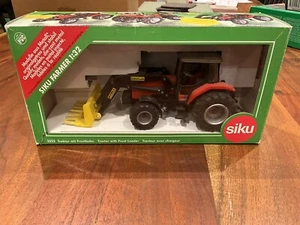 1/32 Siku FARMER 3555 Massey Ferguson MF 4270 with Stoll Front End Loader - Picture 1 of 6