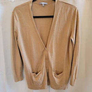 Uniqlo Womens Cardigan Medium Tan Sweater 100% Wool Knit Button Office 159843 - Picture 1 of 11