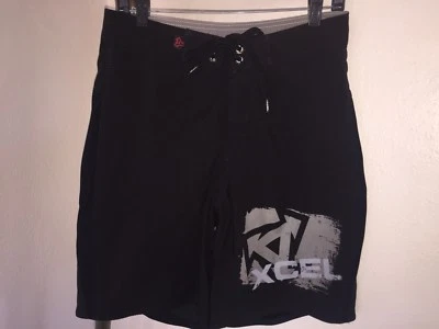HOMBRE XCEL STRETCH NEGRO BOARDSHORTS TALLA 30 Foto 1 de 4