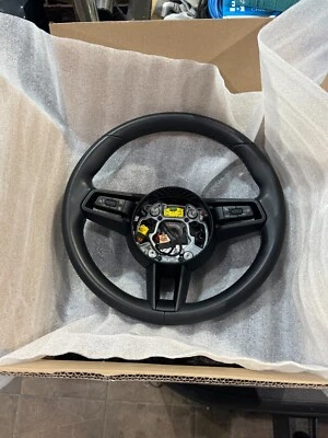 SPORTLENKRAD FÜR PORSCHE TAYCAN (19) 4S PERFORMANCE 4WD BER 5P/E MIT HEIZUNG - Bild 1 von 3