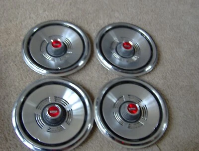 1974 74 1975 75 1976 76 Ford Gran Torino Ranchero NOS cubiertas de rueda tapacubos Foto 1 de 2