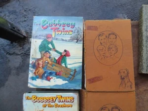 5 X THE BOBBSEY TWINS BOOKS - Picture 1 of 14