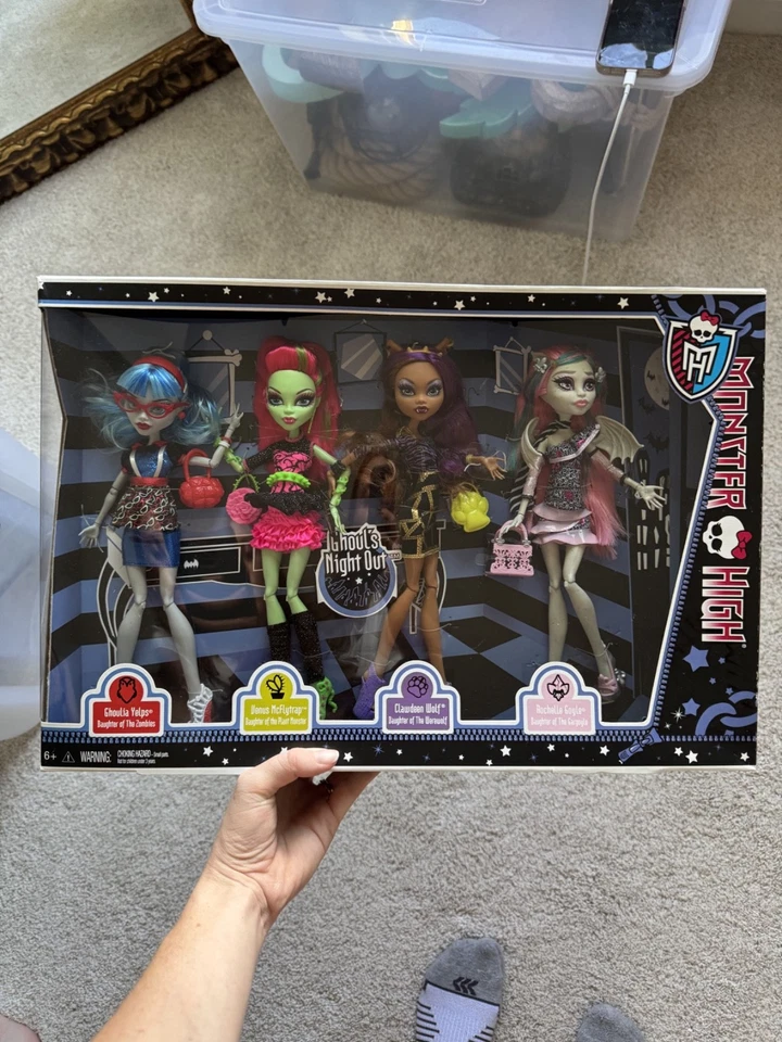 Monster High Ghouls Night Out Doll Set - BBR96 (4 Piece) - Image 1 of 2