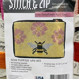Kit 244 de punta de aguja con cremallera y flores rosadas y patrón de abeja monedero/estuche para tarjetas - Imagen 1 de 1