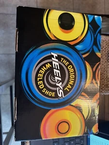 Heelys wheeled shoe youth size 5 EXCELLENT BRAND NEW - Picture 1 of 6