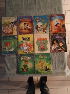 Lotto 10 piccoli libri Disney Golden - 9 sono degli anni 90 / 1 degli anni 2000 - Foto 1 di 19