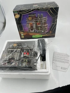 Lemax Spooky Town 2005 BLOOD BANK Animated Sound Lights 55239 Retired New in Box - Picture 1 of 10