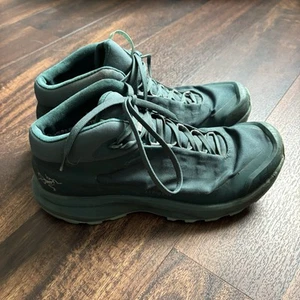 ARC’TERYX Damen Aerios FL Mid GTX wasserdichte Wanderschuhe grün 8,5 *Mängel - Bild 1 von 12