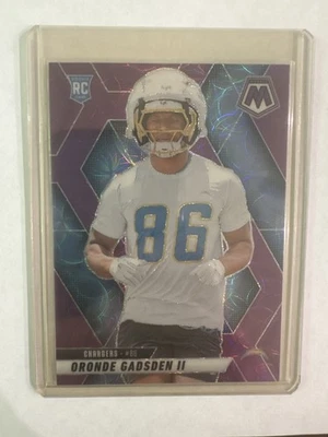 Mosaico Panini Oronde Gadsen II [alcance púrpura variación novato] #374 2025 Foto 1 de 2