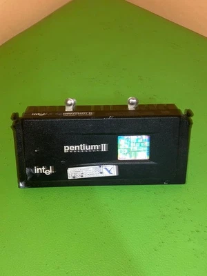 Cpu Pentium II 300 mhz Sl28r slot1 vintage computer Isa pci - Immagine 1 di 4