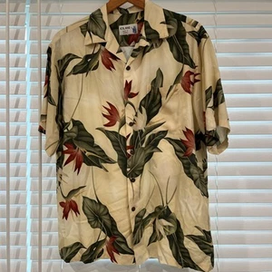 Vtg Iolani Men's Hawaiian Shirt Hula Floral Tropical Made In Hawaii Size Medium - Picture 1 of 7