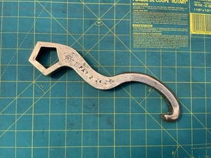 Vintage Fire Hydrant Spanner Wrench Brass Fireman Navy Tool PFD E-37 - Picture 1 of 2