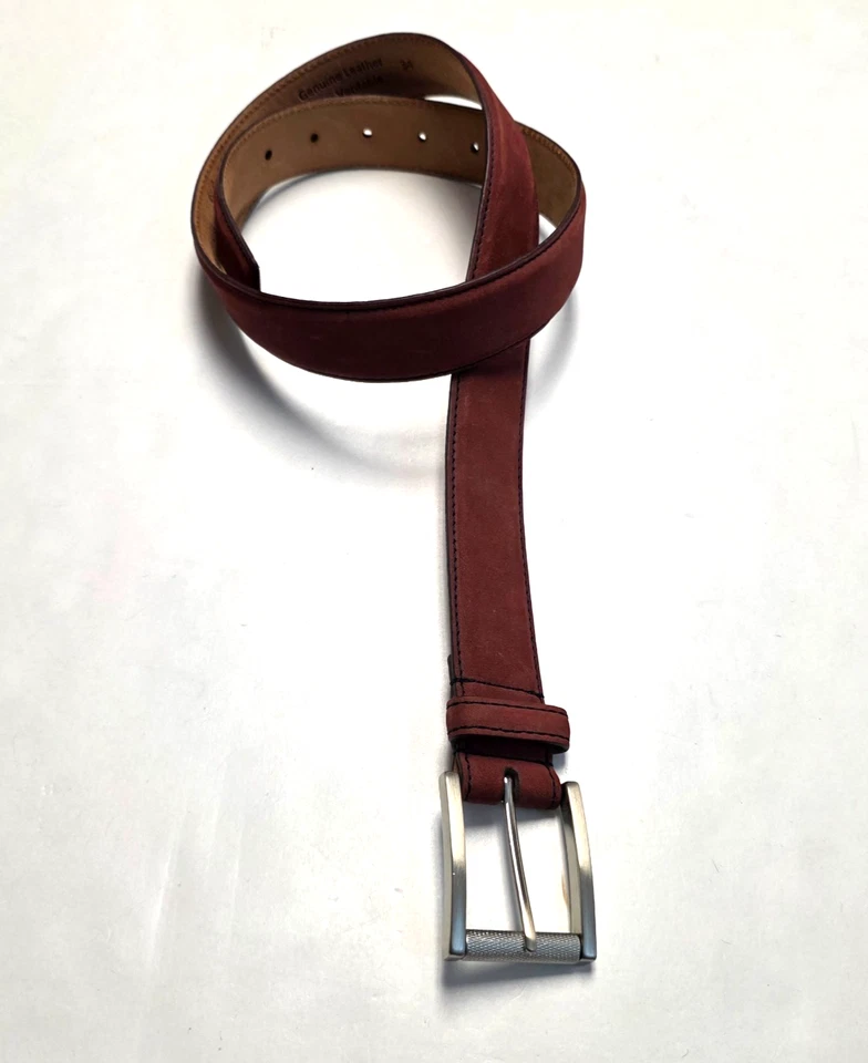 Nuevo $98 Robert Graham CUERO DE GAMUZA Cinturón Para Hombre 34 MEDIANO Rojo LAUREL Hebilla de Metal Foto 1 de 4